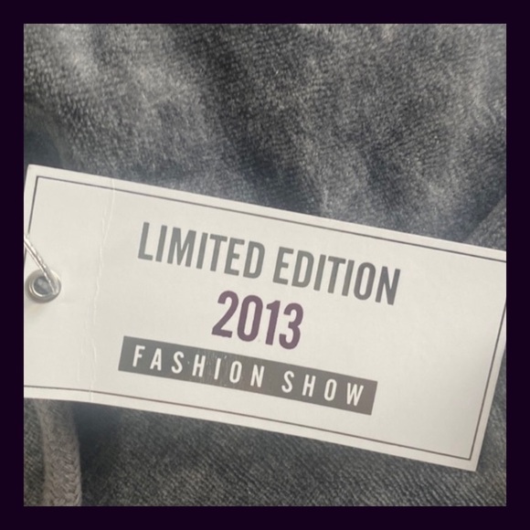 Vintage Victoria’s Secret PINK Grey Velour LE Fashion Show Bling Set Size Medium - Picture 9 of 11